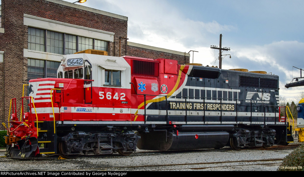 NS 5642 Dedicated to "Training 1st responders"
